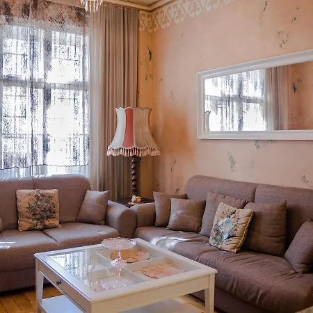 Ema Artistic Flat * София
